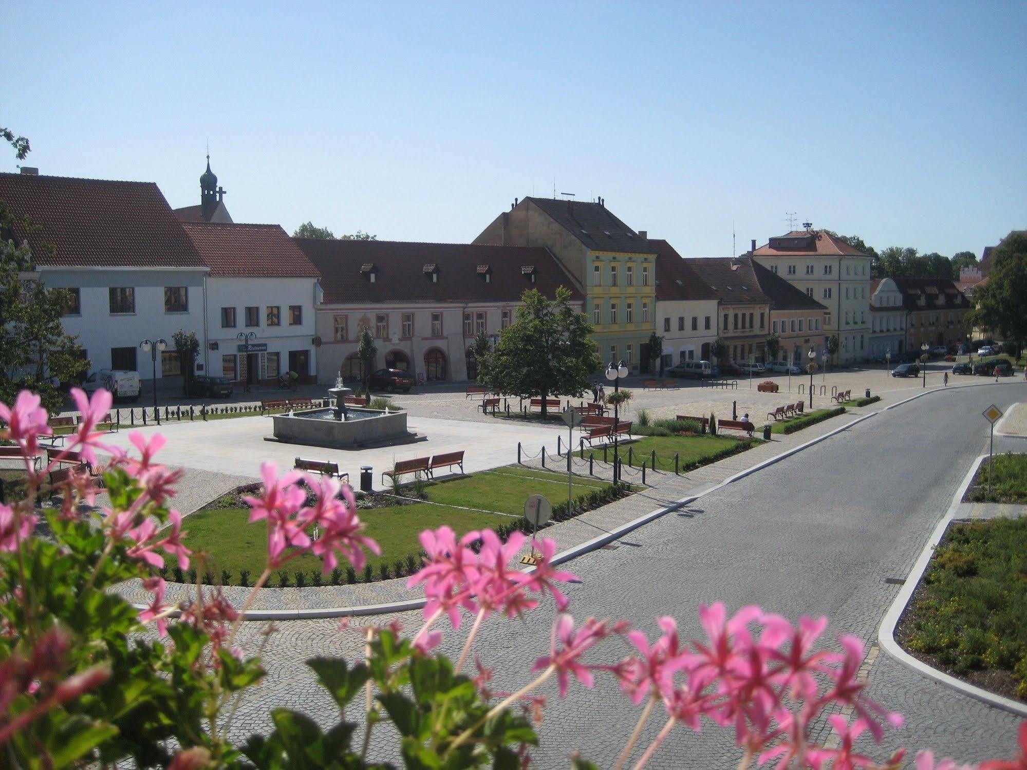 Hotel Panska Bechyně エクステリア 写真