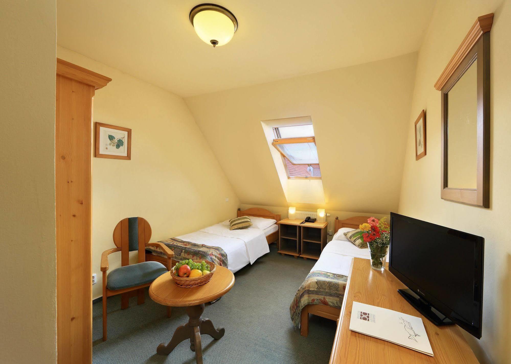 Hotel Panska Bechyně エクステリア 写真